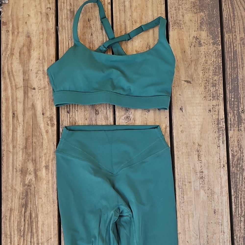 PARAGON Green Activewear Set